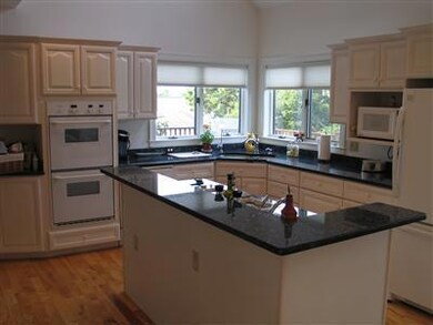 139 Brentwood Ln, Barnstable, MA 02675 - photo 6