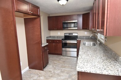 7 Hannum Brook Dr, Easthampton, MA 01027 - photo 5