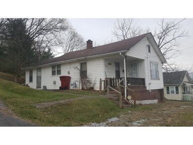 622 E Pine St, Johnson City, TN 37601 - photo 2