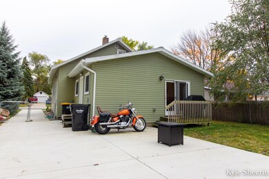 127 Frontenac (7 of 24)