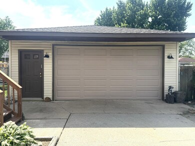 208 Locust Ave S, Hebron, IN 46341 - photo 7