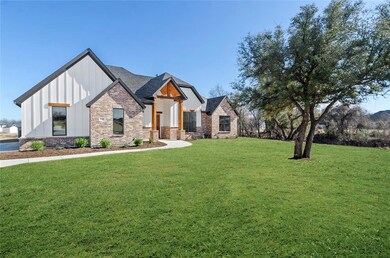 530 Faye Ln, Springtown, TX 76082 - photo 4