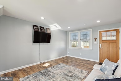 64 W Berkley Ave, Clifton Heights, PA 19018 - photo 3