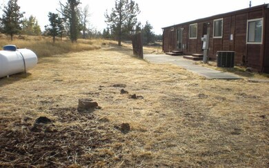 62720 Stenkamp Rd, Bend, OR 97701 - photo 2