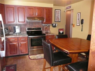 Kitchen. BEAUTIFULLY UPDATED KICHEN CABINETRY, FLO