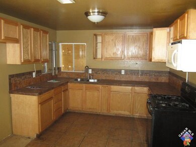 37836 10th St E, Palmdale, CA 93550 - photo 7