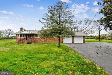 5006 Pleasant Valley Rd, Chantilly, VA 20151 - photo 2