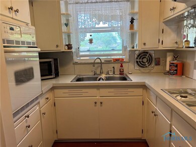 2839 107th St, Toledo, OH 43611 - photo 6