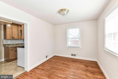 2051 N Brandywine St, Arlington, VA 22207 - photo 7