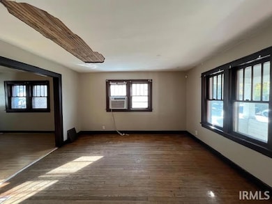 1210 Johnson St, South Bend, IN 46628 - photo 2