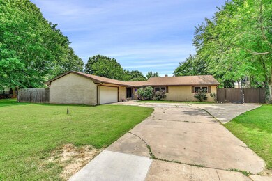 2004 Red Bird Cir, Bonham, TX 75418 - photo 3