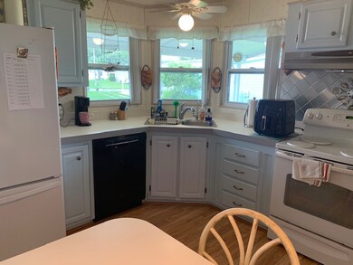 9671 Cypress Lakes Dr unit 228, Lakeland, FL 33809 - photo 2