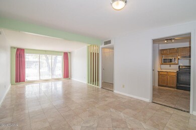 2128 3rd lvg rm