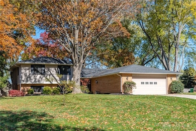 2021 Meadowside Ln, Dayton, OH 45458 - photo 2