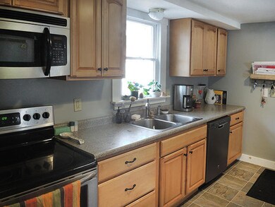 85 Central St, Gardiner, ME 04345 - photo 3