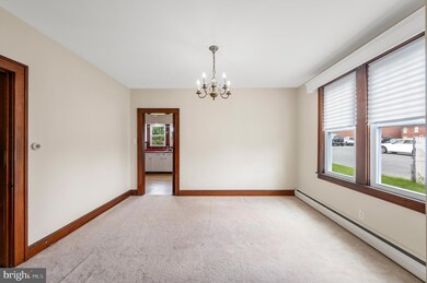 213 N Charles St, Charles Town, WV 25414 - photo 7