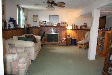 423 Musket Dr, Morrisville, PA 19067 - photo 4