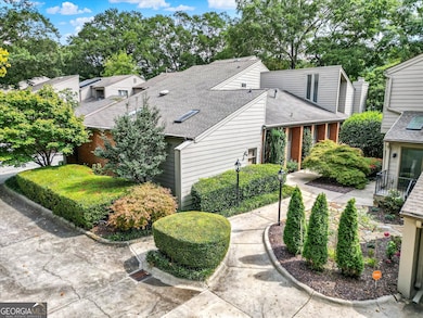 4094 Columns Dr SE, Marietta, GA 30067 - photo 2