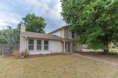 2516 E Dallas St, Broken Arrow, OK 74014 - photo 2