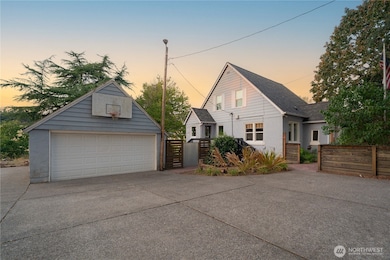 1025 NW Pacific Hwy, La Center, WA 98629 - photo 2