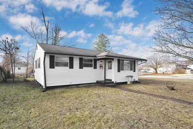 3735 Arnelle Rd, Columbus, OH 43228 - photo 2