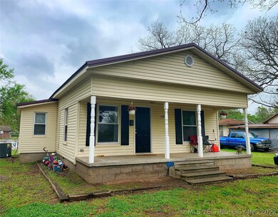 108 W Jefferson St, Henryetta, OK 74437 - photo 2