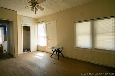 36702-4.JPG