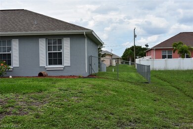 118 NW 14th Terrace, Cape Coral, FL 33993 - photo 3