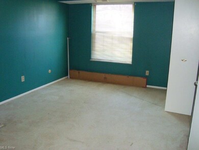 26175 Raintree Blvd unit D10, Olmsted Falls, OH 44138 - photo 6