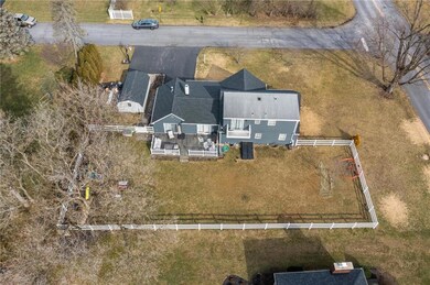 4888 Apple Ln, Center Valley, PA 18034 - photo 4