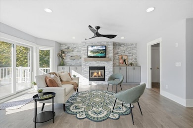 786 Harlar Cir, Hudson, WI 54016 - photo 7