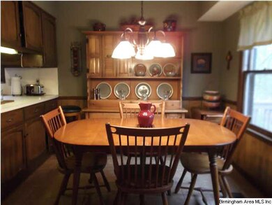 BREAKFAST ROOM.