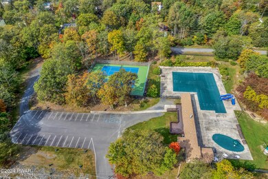 127 Westwood Dr, Dingmans Ferry, PA 18328 - photo 4