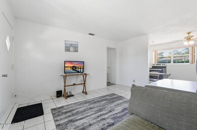 814 Lewis Dr, Daytona Beach, FL 32117 - photo 3