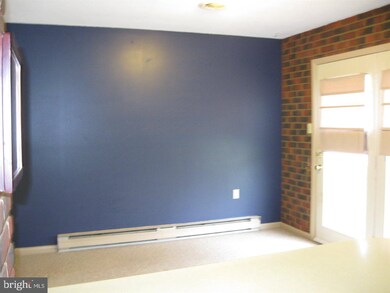 6240 Huntingdon St, Harrisburg, PA 17111 - photo 6