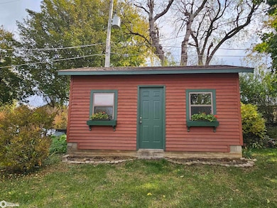 1320 N Adams St, Carroll, IA 51401 - photo 7