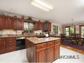 Spacious Kitchen