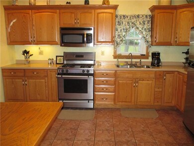 Updated Kitchen with loads of updated cabinetry