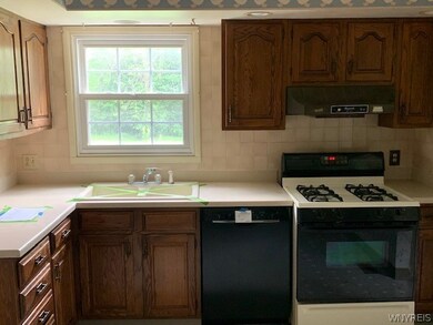 861 Fairmont Ave, North Tonawanda, NY 14120 - photo 5