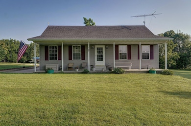155 E 405th Rd-12