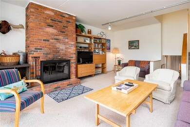 1277 Notchbrook Rd unit 17ABC, Stowe, VT 05672 - photo 3