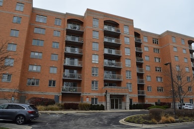 Eagle Point Condominiumns unit 404, Niles, IL 60714 - photo 4