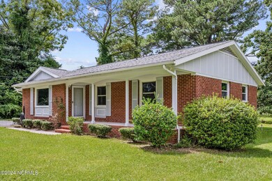 107 Hunter Dr, Jacksonville, NC 28546 - photo 2