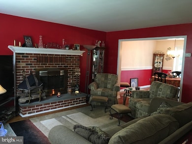 4944 Jackson Dr, Brookhaven, PA 19015 - photo 6