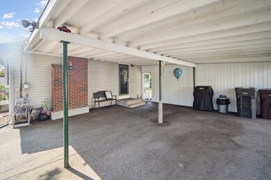 726 Holyoke Rd, Westfield, MA 01085 - photo 6