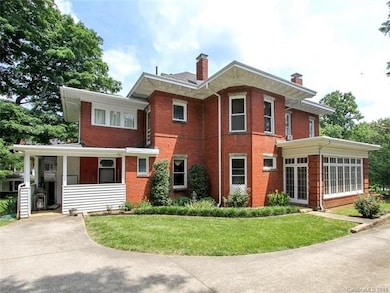 502 S Mulberry St, Statesville, NC 28677 - photo 7