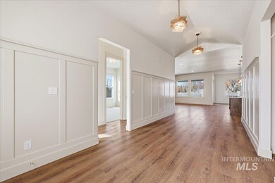 7186 E Chicken Hawk Loop, Nampa, ID 83686 - photo 5