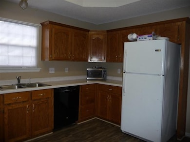 1201 Sardis Ln, Warner Robins, GA 31088 - photo 4