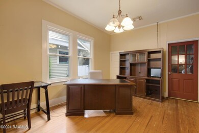 3-web-or-mls-1604 W University Ave-3