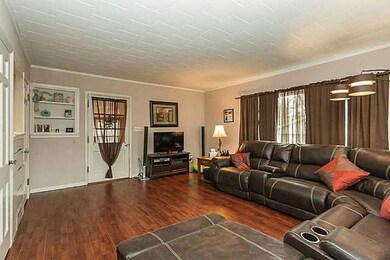 1536 56th St, Des Moines, IA 50311 - photo 6